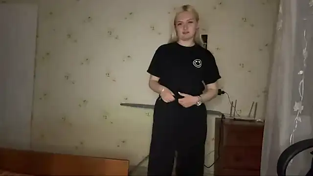 Sophia_Blonde webcam show