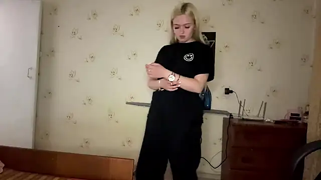 Sophia_Blonde's Webcam Show