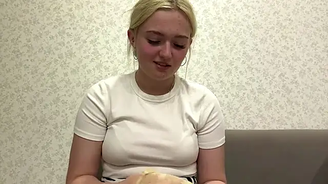 Sophia_Blonde Chat XXX in diretta