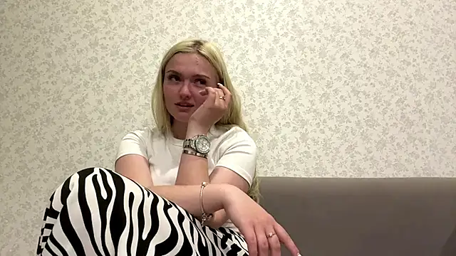 Sophia_Blonde 即時聊天室
