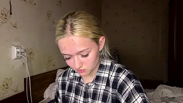 Sophia_Blonde 现场XXX聊天
