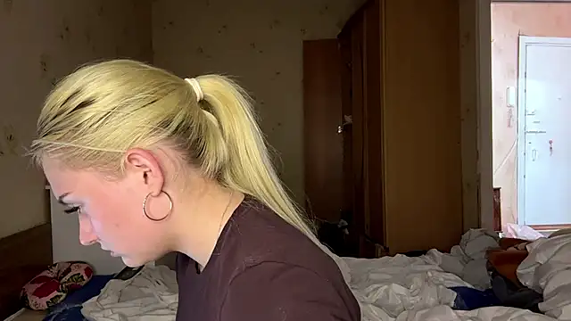 חדר צ'אט בשידור חי של Sophia_Blonde