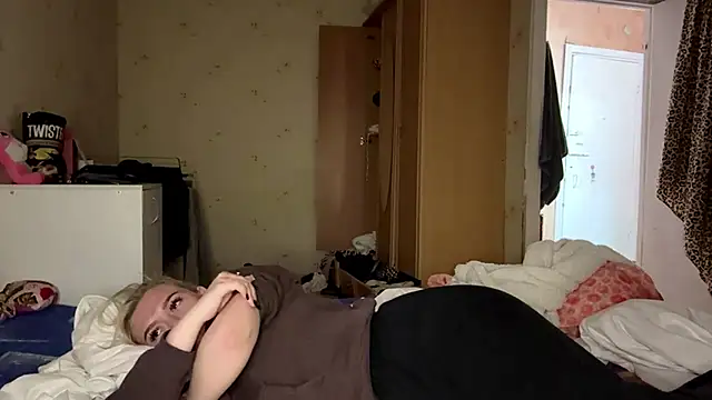 Chatroom XXX en direct de Sophia_Blonde
