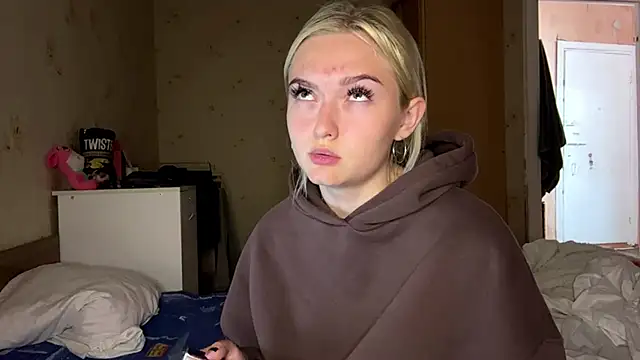 Sophia_Blonde: απευθείας συνομιλία ΧΧΧ
