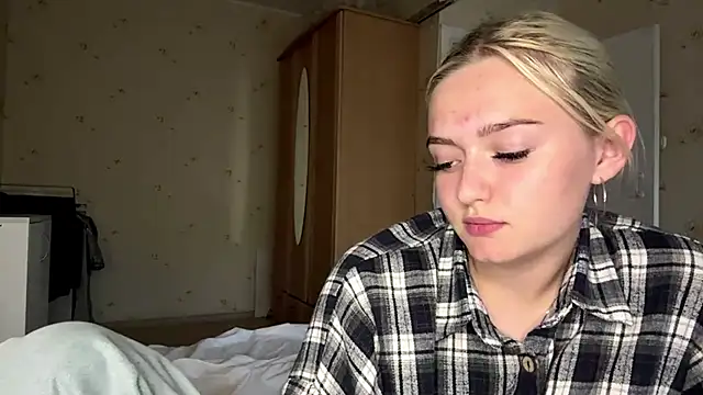 Sophia_Blonde Live XXX-chat