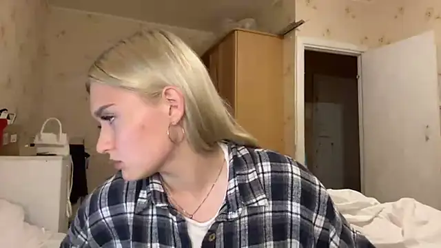Chat +18 de Sophia_Blonde ao vivo
