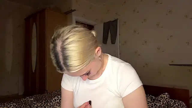 צ'אט XXX בשידור חי של Sophia_Blonde