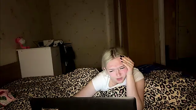 Sophia_Blonde Webcamshow