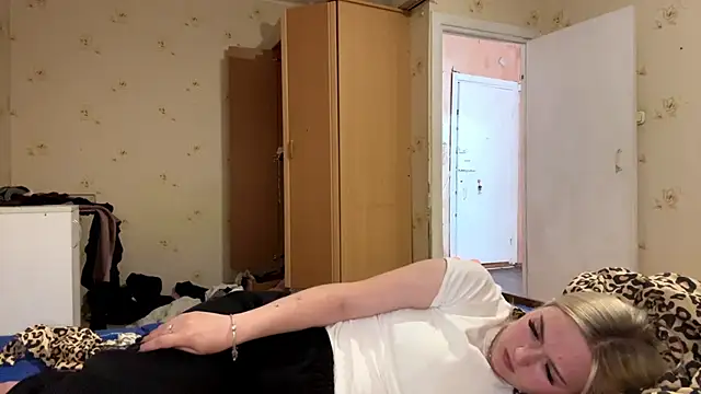 Sophia_Blonde Chat XXX live