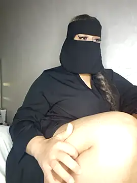 Queenhoiyam Adlı Modelin Web Kamerası Şovu