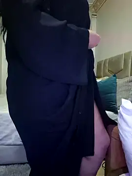 Chat +18 de Queenhoiyam ao vivo