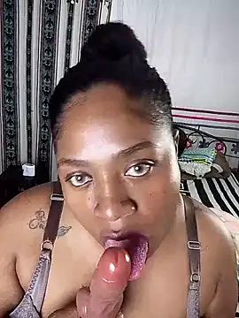 Mia-Victory Show in webcam