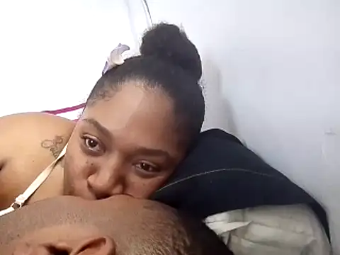 Mia-Victory Webcam Show