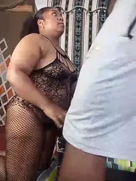 Mia-Victory Show in webcam