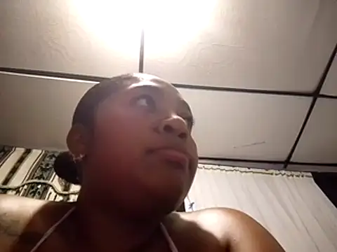 Mia-Victory Webcam Show