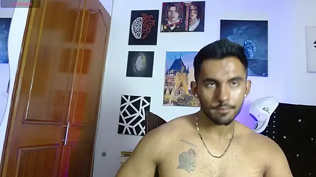 romanpearce_ Adlı Modelin Web Kamerası Şovu