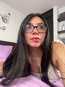 mila_gomez_'s Live XXX Chat