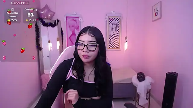Soffi_x_x_'s Webcam Show