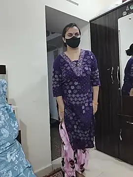 spasyQueen69 网络视讯表演