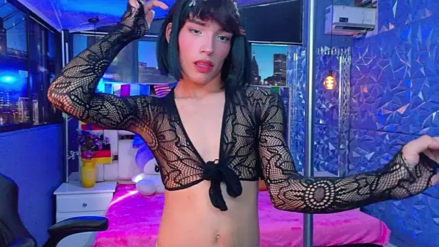 AlecciaNova – webcam-show