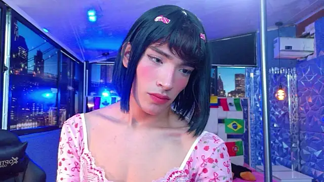 AlecciaNova Pertunjukan Webcam