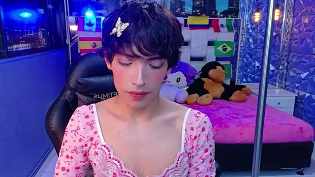 AlecciaNova – webcam-show
