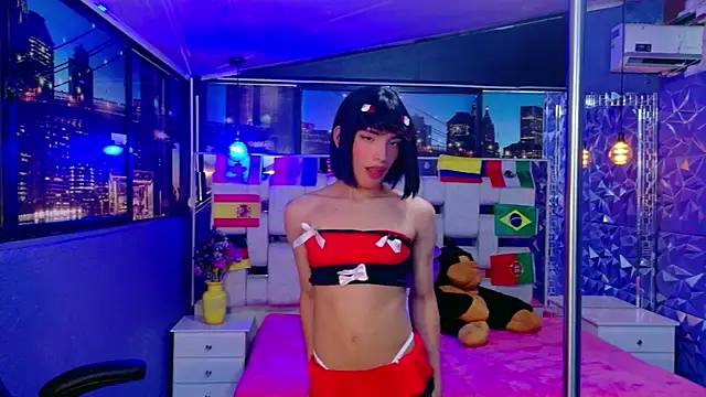 Show modela AlecciaNova na web-kameri