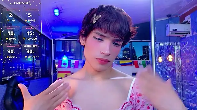 AlecciaNova – webcam-show