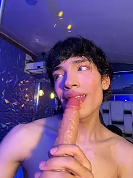 isaac_nova Show Webcam