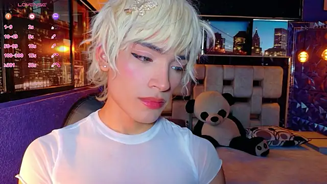 isaac_nova Show Webcam