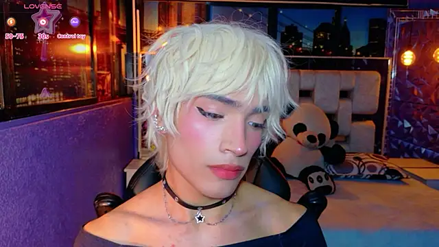 isaac_nova Pertunjukan Webcam