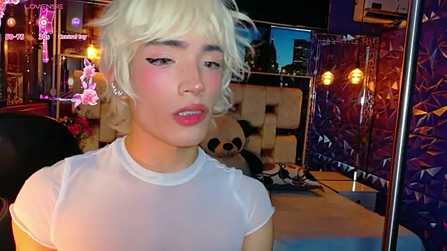 isaac_nova Pertunjukan Webcam