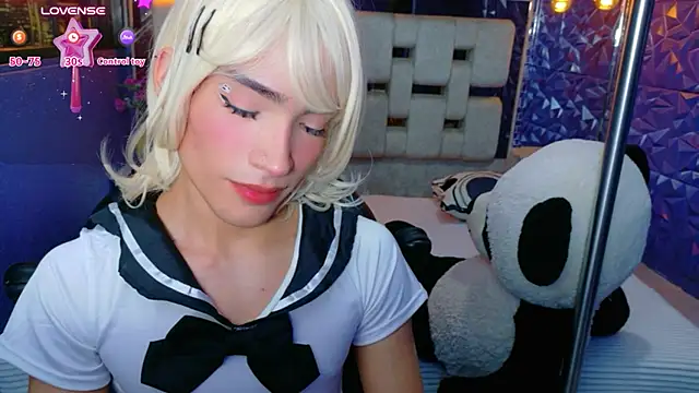 Show modela isaac_nova na web-kameri
