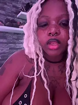 Chat +18 de vampbimbodoll ao vivo