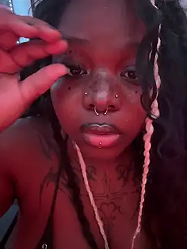 nylabbyughn Live XXX chat