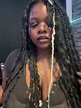Chat +18 de nylabbyugh ao vivo