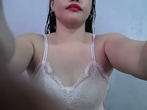 Show webcam de CreamyHotPussy4u