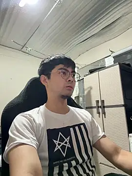 KevinZache 在線直播表演