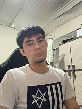 KevinZache Pertunjukan Webcam
