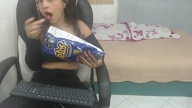 naty_18 Webcam show