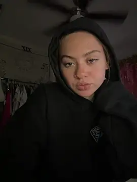 Chatroom en direct de peachesncreamyy