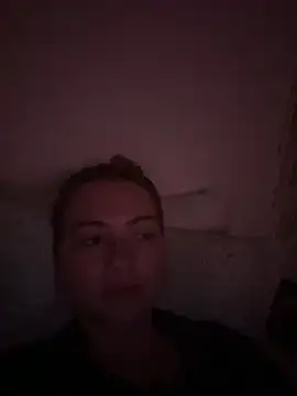 peachesncreamyy: διαδικτυακό σόου στην κάμερα