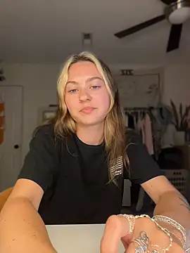peachesncreamyy: вебкам-шоу