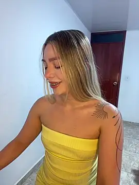 Sofia_catalinaa Adlı Modelin Canlı Sohbet Odası