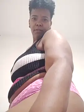Show de DeHotBBW na webcam