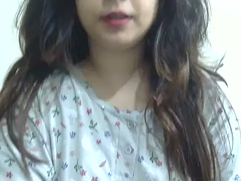 shivi_jaan Show Webcam