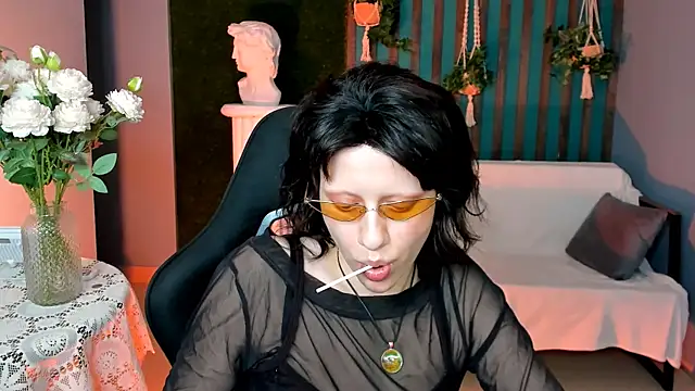 LidaDarknet's Live XXX Chat
