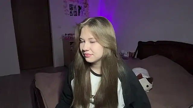 NyelleSpir Show Webcam