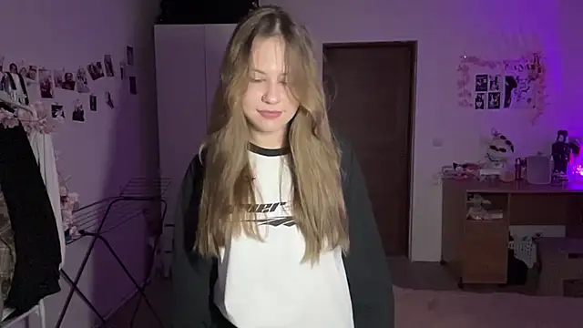 Živá chatovací místnost NyelleSpir