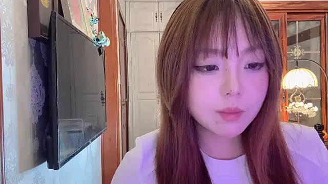 XXX chat uživo modela thelittlexx